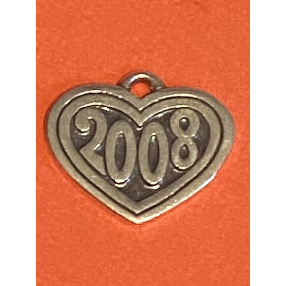 James Avery Retired Sterling Silver 2008 Year In Heart Charm - Picture 1 of 2
